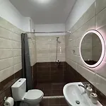 Warm Corner 아파트